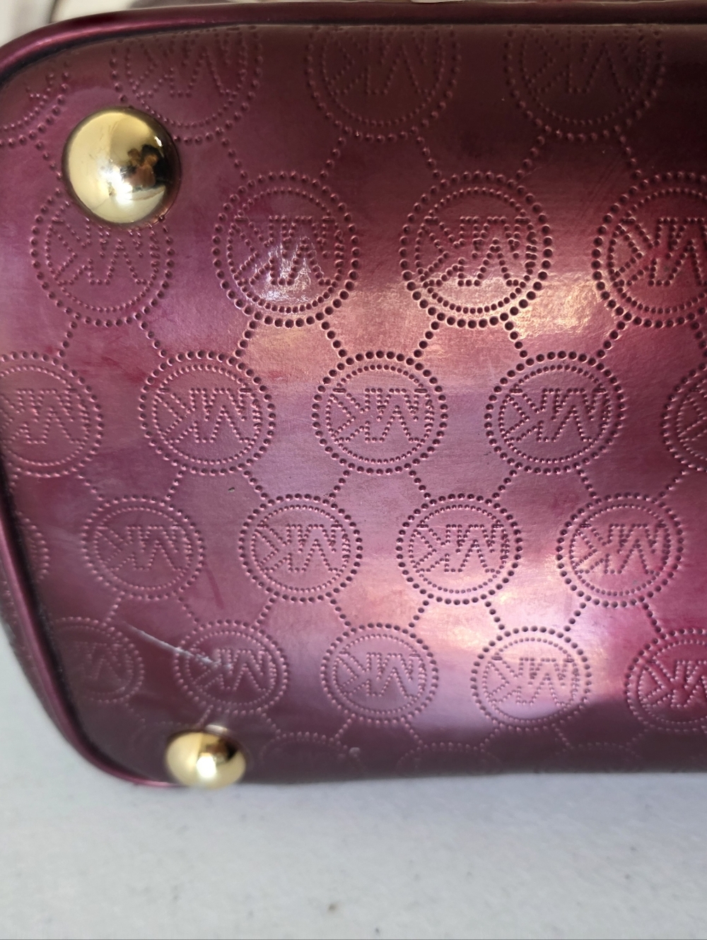 Michael Kors Jet Set East West Signature Bordeaux Patent Leather Tote Roomy - Picture 4 of 16